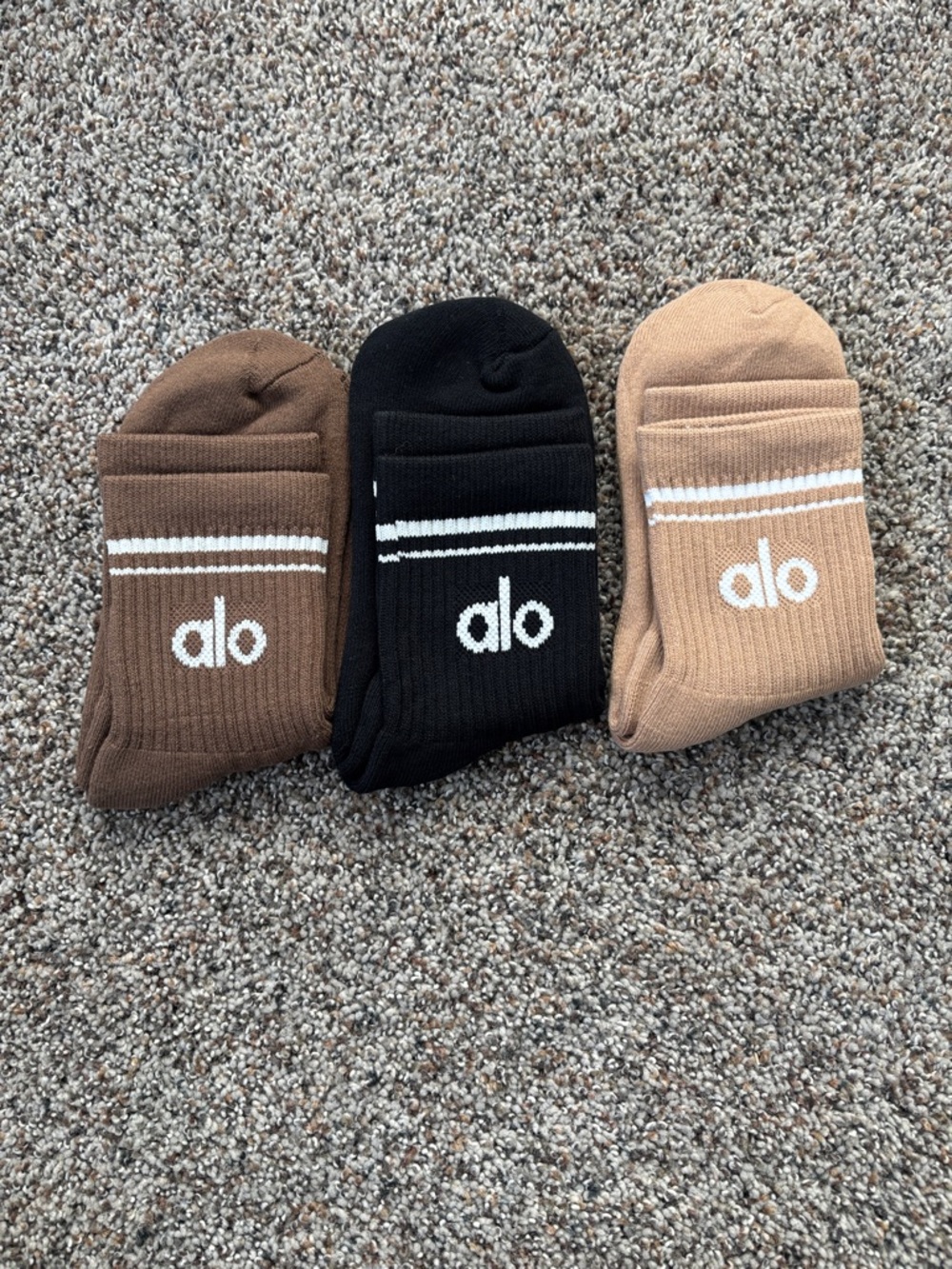 3 pack ALO Yoga throwback half Crew Socks in Black, espresso Brown & Tan
